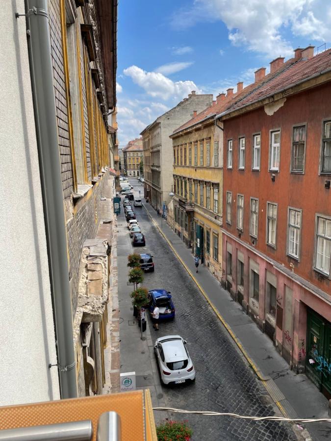 Broadway * Budapest